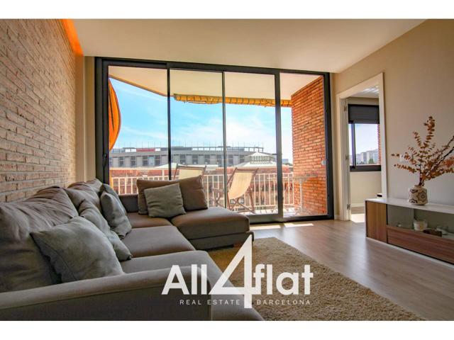 PISO DE 92M2 EN LES CORTS CON 3 HABITACIONES, BALCÓN. 2 BAÑOS, COCINA EQUIPADA, AMUEBLADO photo 0