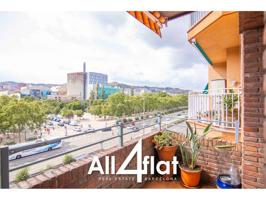AMPLIO Y LUMINOSO PISO DUPLEX EN VENTA EN SANT ANDREU CON BALCONES Y ASCENSOR photo 0