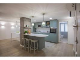 EXCLUSIVO LOCAL CONVERTIDA EN VIVIENDA REFORMADO Y LUMINOSO EN SANT GERVASI-GALVANY photo 0