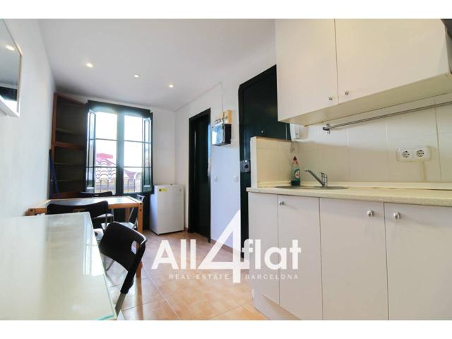 Venta de piso en Barcelona Capital photo 0