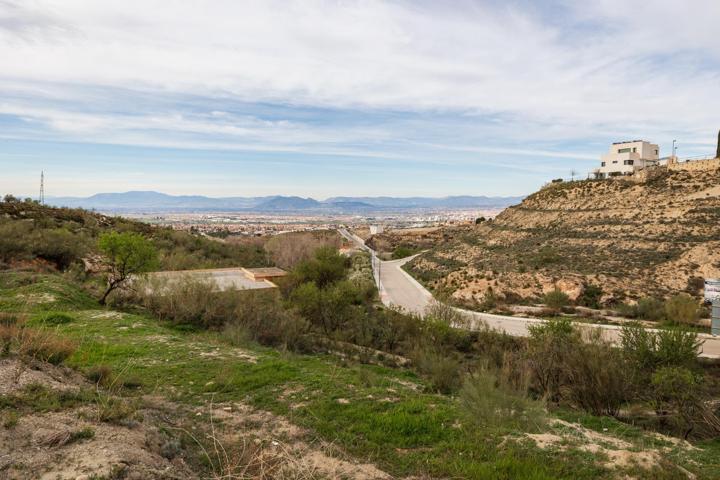 EN VENTA TERRENO URBANO EN LA ZUBIA CON VISTAS photo 0