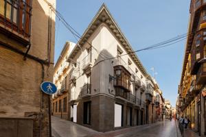 VENTA DE EDIFICIO SINGULAR EN RENTABILIDAD, ESQUINA SAN MATIAS-NAVAS photo 0