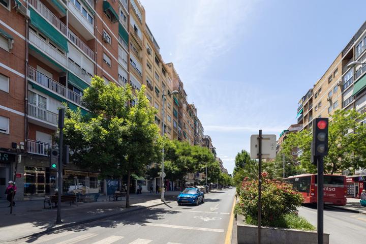 PISO EN VENTA EN GRANADA CAMINO DE RONDA photo 0