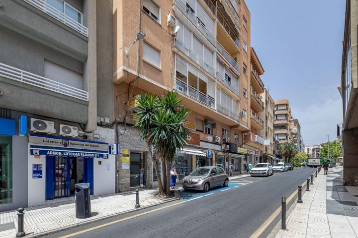 Piso reformado con ascensor en Motril. photo 0