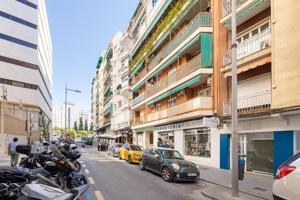 Venta de piso totalmente reformado y equipado en Granada (Zona Juzgados) photo 0