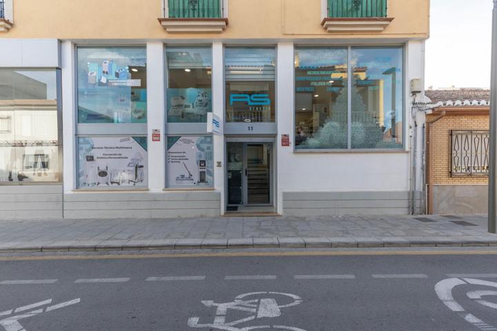 ¡OPORTUNIDAD! ¡LOCAL COMERCIAL TOTALMENTE REFORMADO EN LA MEJOR ZONA DE CULLAR VEGA! photo 0