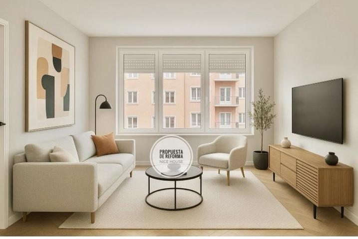 Piso en venta en L&#x27;Hospitalet de Llobregat de 66 m2 photo 0