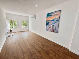 Piso en venta en Barcelona de 78 m2 photo 0