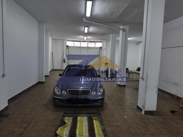 Local con VADO Y SALIDA DE HUMOS photo 0