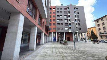 4 LOCALES EN EL CENTRO DE BARAKALDO photo 0