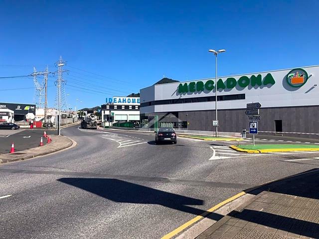 PABELLON INDUSTRIAL EN SANTURTZI photo 0