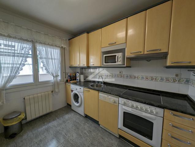 EXCLUSIVA 4 HABITACIONES y TRASTERO EN EL CENTRO photo 0