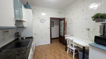 VIVIENDA CON BALCÓN EN BAGATZA photo 0