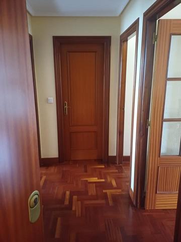 VIVIENDA SEMINUEVA EN URBAN photo 0