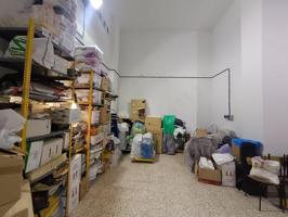 LOCAL CENTRICO CON MUCHAS POSIBILIDADES photo 0