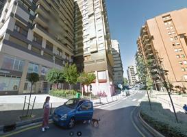 AMPLIO LOCAL EN PLENO CENTRO DE ABATXOLO. E photo 0