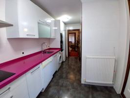 ¡EXCLUSIVA ZUBIALDE! VIVIENDA EN PLENO CENTRO photo 0