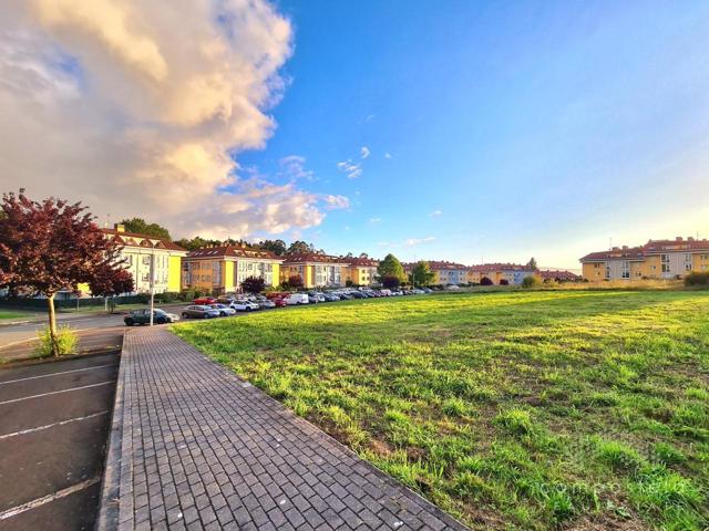 Calidad de vida, urbanización con piscina photo 0