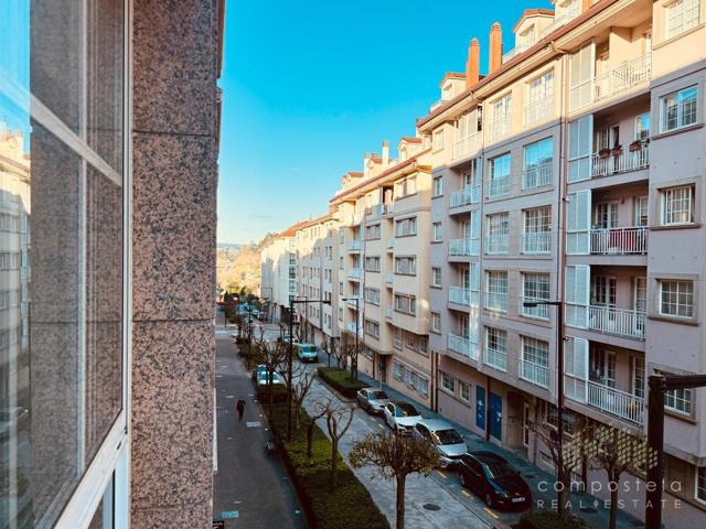 Céntrica vivienda en Milladoiro photo 0