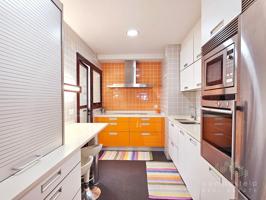 Estancias amplias y acogedoras, excelente ubicación photo 0