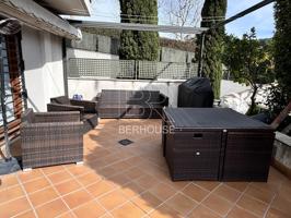 Piso en planta baja con terraza de 37m² y piscina comunitaria photo 0