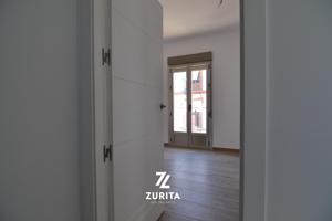 Piso a estrenar en calle Cervantes photo 0