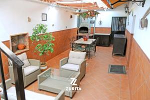 Negocio en Venta: Vivienda Rural en un Entorno Natural Único y Rentable photo 0