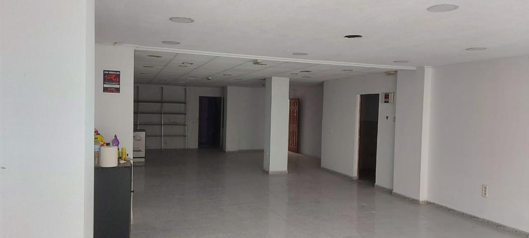 EXCELENTE OPORTUNIDAD, LOCAL EN VENTA ZONA CARRUS!! photo 0