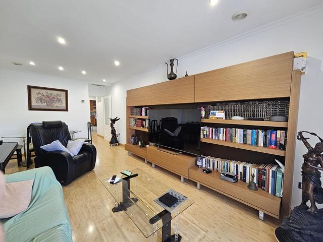 PISO EN VENTA EN PLAZA CASTILLA CON PARKING INCLUIDO photo 0