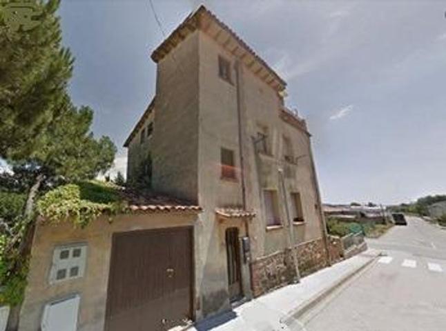 EDIFICIO PARA REFORMAR EN VENTA photo 0