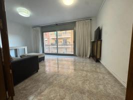 PISO DE 4 HABITACIONES Y PLAZA DE PK EN MANRESA photo 0