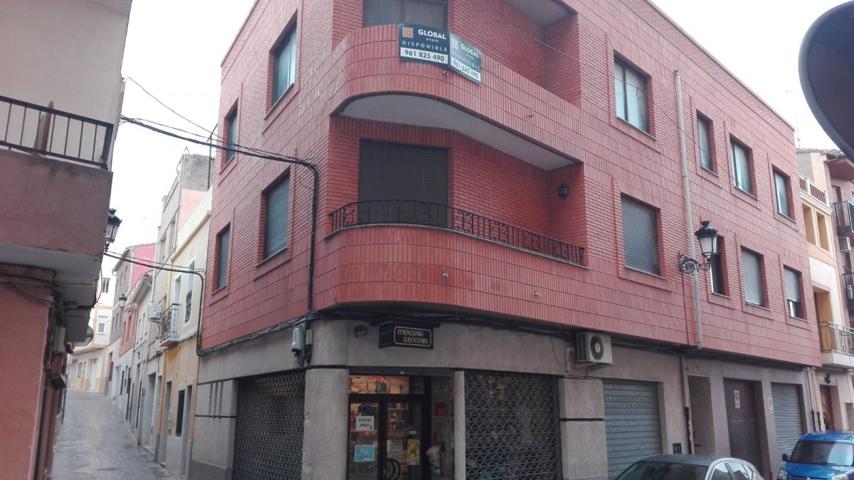 PISO EN PLENO CENTRO TURIS, EL INTERIOR POR HACER AL GUSTO DEL COMPRADOR '95.000€' photo 0