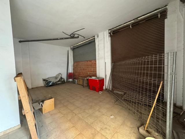 LOCAL COMERCIAL CON POSIBILIDAD DE ADAPTACION A VIVIENDA 75.000 € photo 0