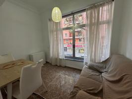 PISO DE ALQUILER  DE 4 HAB. 1ºCON ASCENSOR  EN ZONA CENTRICA DE VALENCIA( MERCADO DE ABASTOS) 1.300€ photo 0