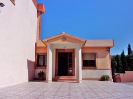 Mansión en venta en Alicante de 900 m2 photo 0