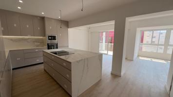 VENTA PISO REYES CATOLICOS photo 0