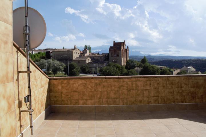 Unifamiliar adosada - Manresa photo 0