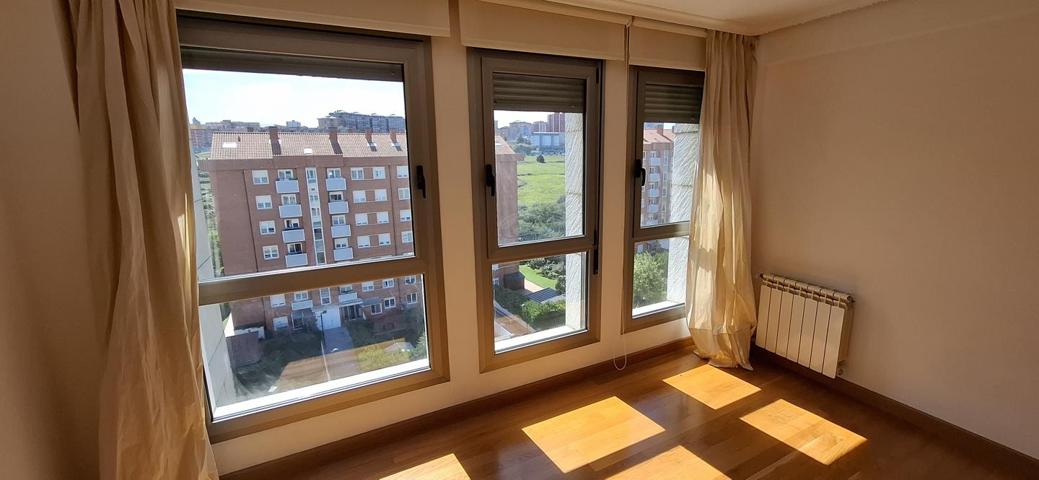 Piso en alquiler en Santander de 92 m2 photo 0