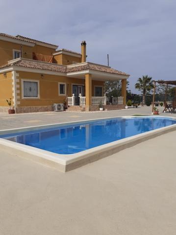 CHALET EN VALVERDE VENTA O ALQUILER OPCION COMPRA photo 0