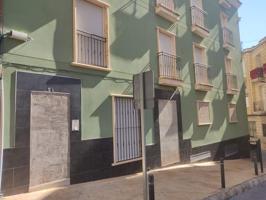 Venta de 4 Pisos + 2 Dúplex + 12 Garajes en Calle SIERRA Nº 2 Crevillente photo 0