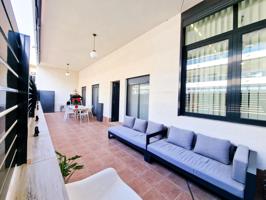 ESTUPENDA PLANTA BAJA ESQUINA, 30M TERRAZA, GARAJE, TRASTERO, PISCINA, REFORMADA, CAMPO FÚTBOL photo 0