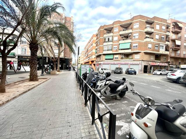 Local comercial en Altabix photo 0