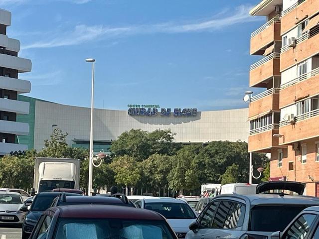 Preciosa vivienda junto al Corte Inglés!! photo 0