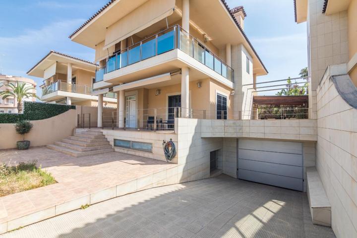 VILLA EN CIUDAD JARDIN photo 0