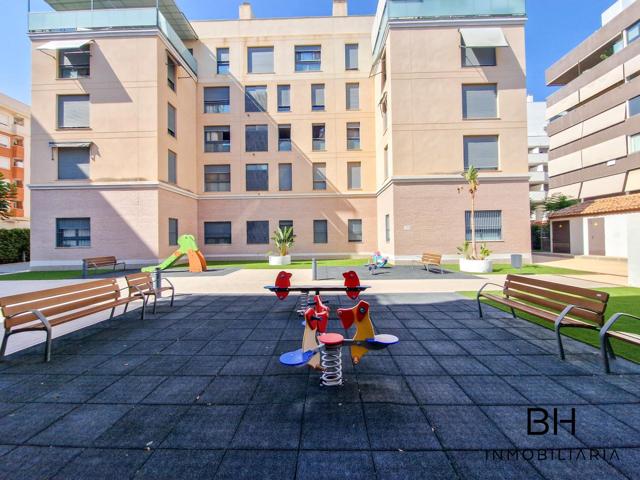 VENTA PISO EN URBANIZACIÓN PRIVADA, GARAJE, TRASTERO, ZONA TRAVALÓN photo 0