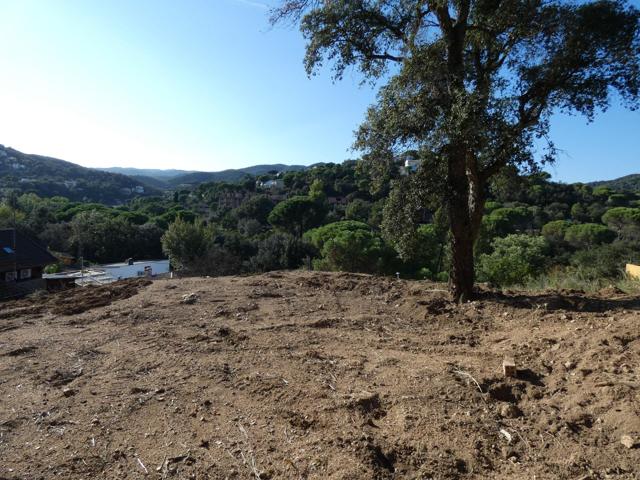 CALONGE, Urb. Mas Pere, parcela de 770 m2. con vistas a montaña, ! Estrena urbanización ! todo listo para que lo disfrutes photo 0