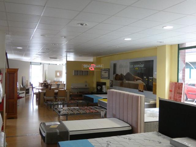 SANT ANTONI DE CALONGE: Local comercial de 440 m2, todo en planta baja, ideal expo. automóvil, etc. photo 0