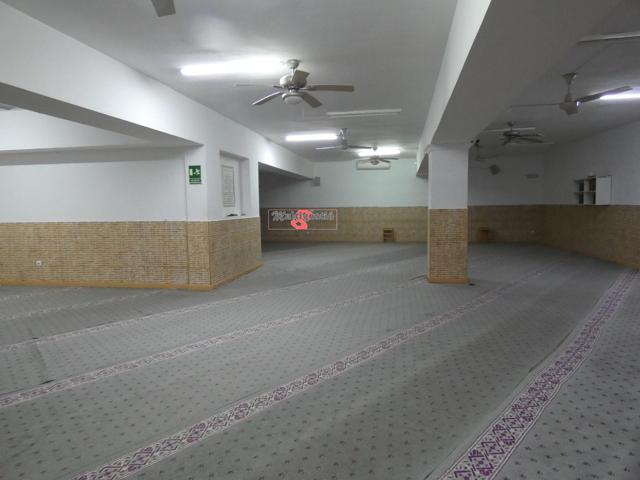 ST.JOAN DE PALAMÓS: SE VENDE LOCAL COMERCIAL de 304 m2, totalmente diáfano y con 4 aseos y cocina. photo 0