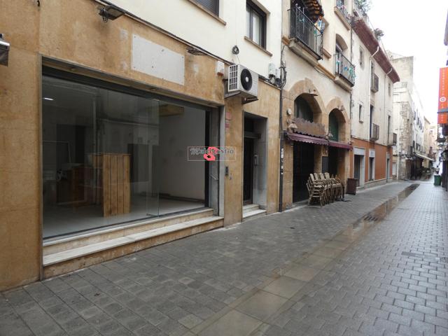 PALAMÓS: LOCAL COMERCIAL, 42 m2. zona comercial, a tocar la Plaça Murada photo 0