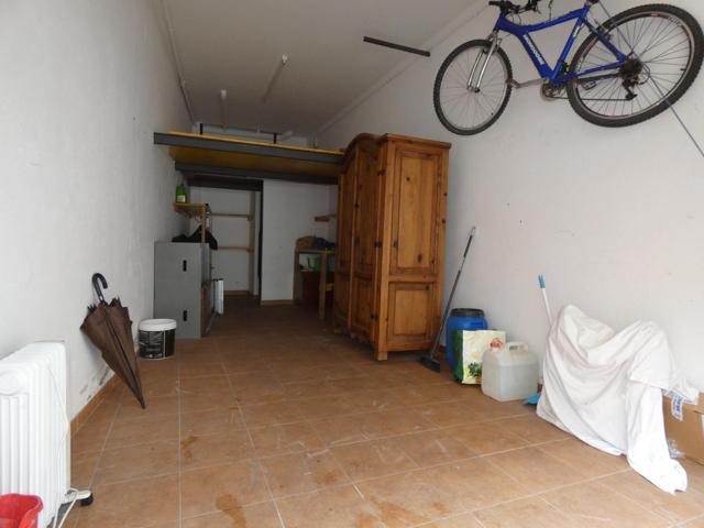 PALAMÓS: Zona Sant Joan, se vende garage cerrado de 25 m2. aprox. con aseo photo 0